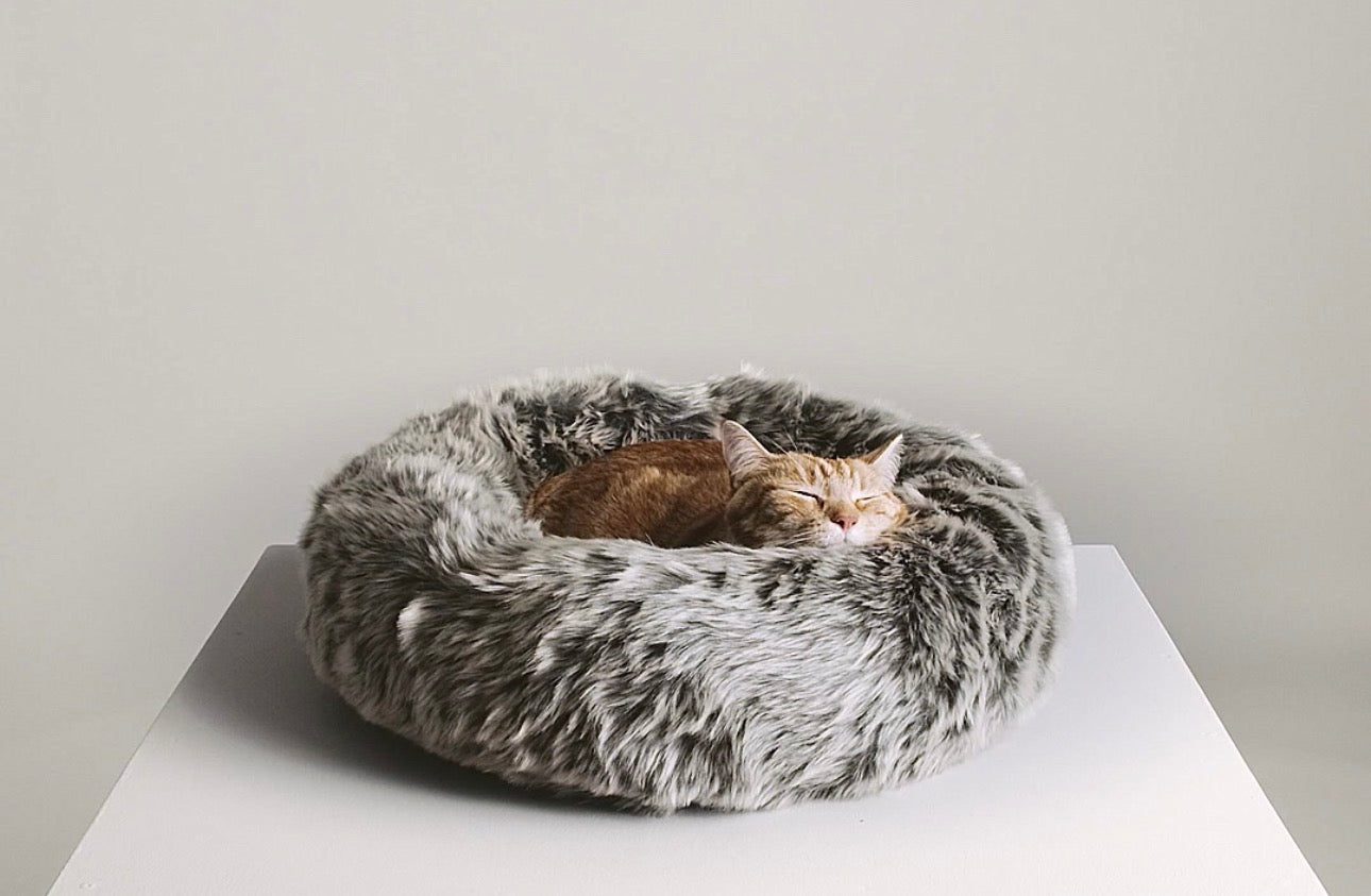 Cozy Plush Cat Nest